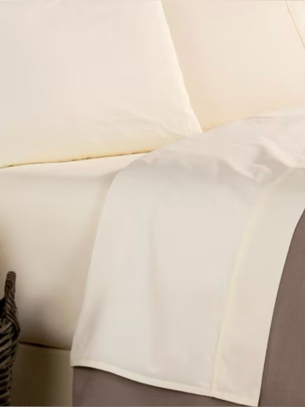 vermont country store ivory cotton set (top/fitted sheets)